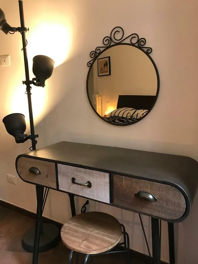 Appartamento in via Licia Roma Italia
