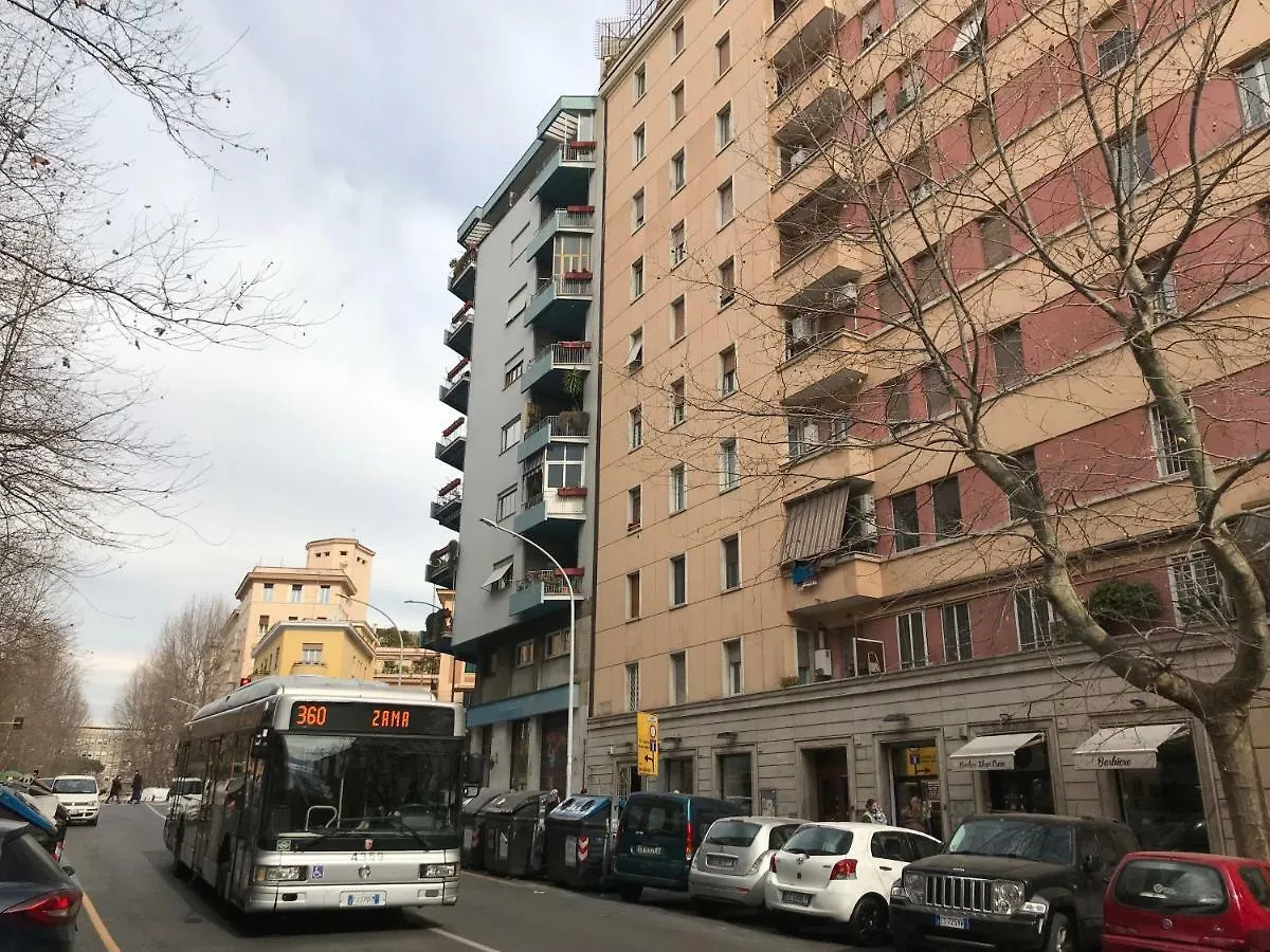 Appartamento in via Licia Roma Italia